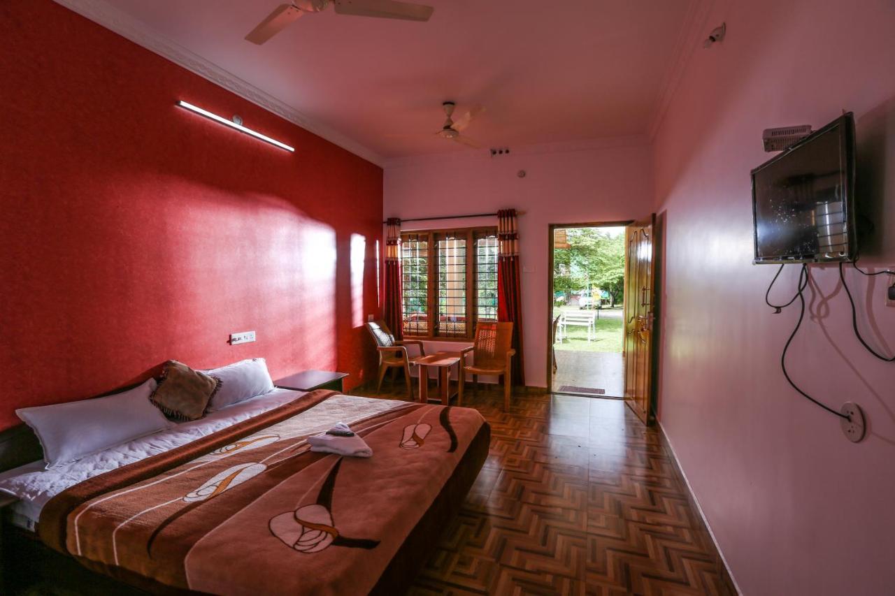 The Midway Jungle Resort Masinagudi Esterno foto