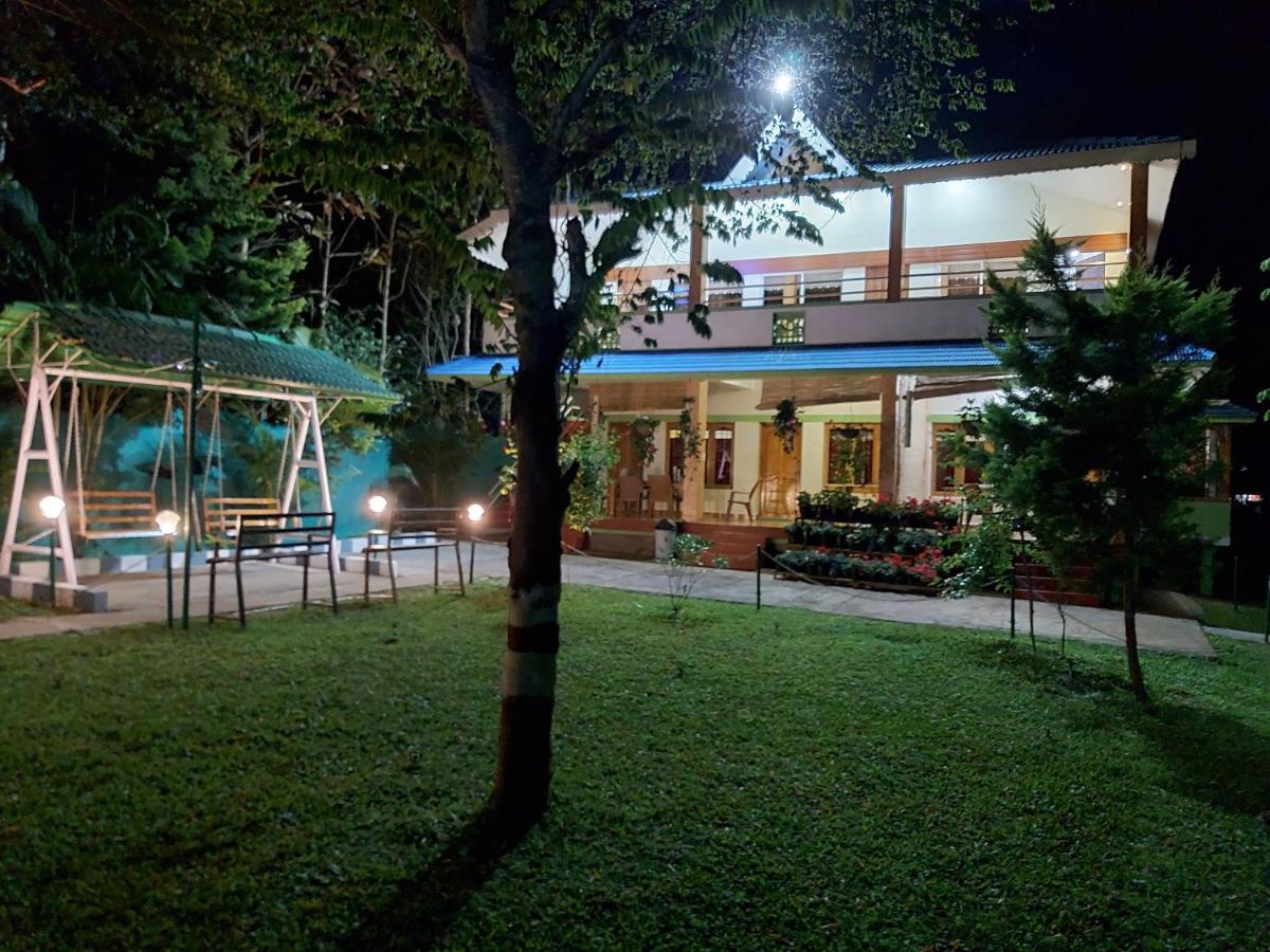 The Midway Jungle Resort Masinagudi Esterno foto