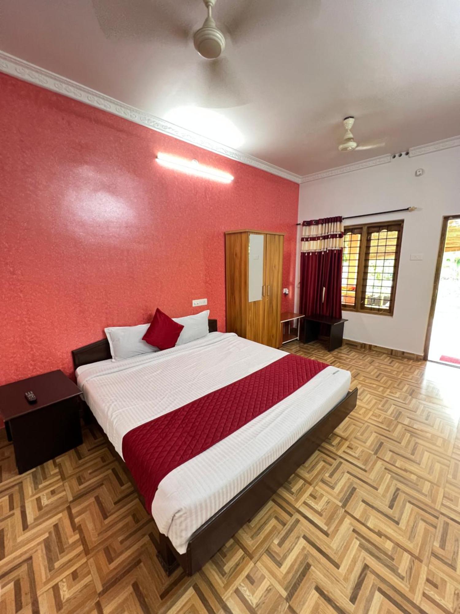 The Midway Jungle Resort Masinagudi Esterno foto