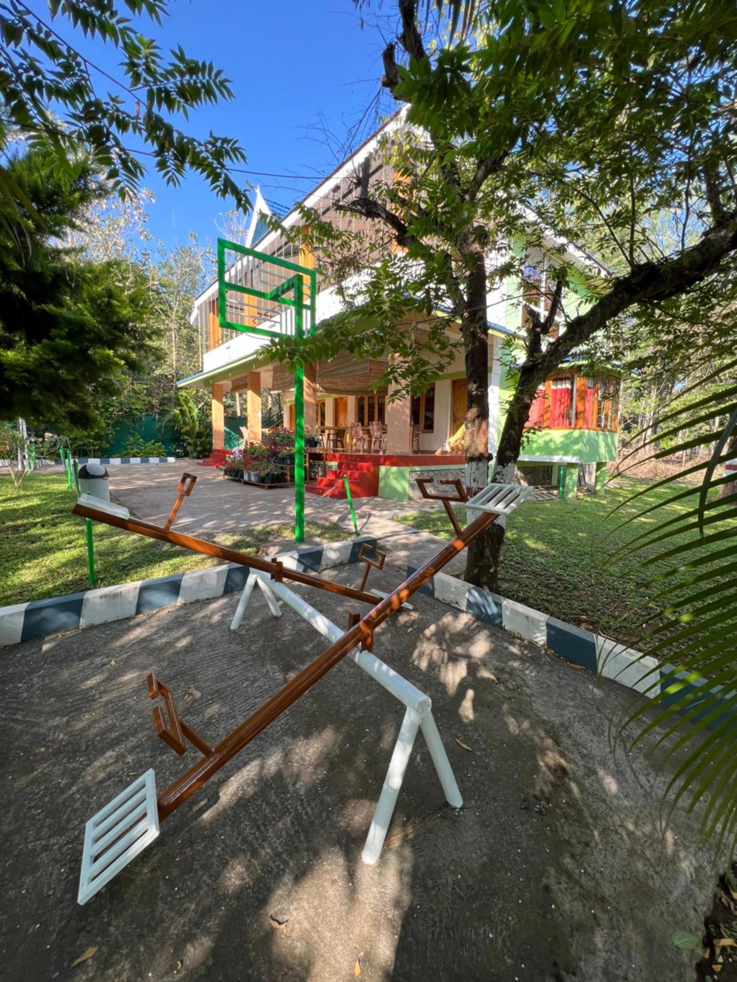 The Midway Jungle Resort Masinagudi Esterno foto