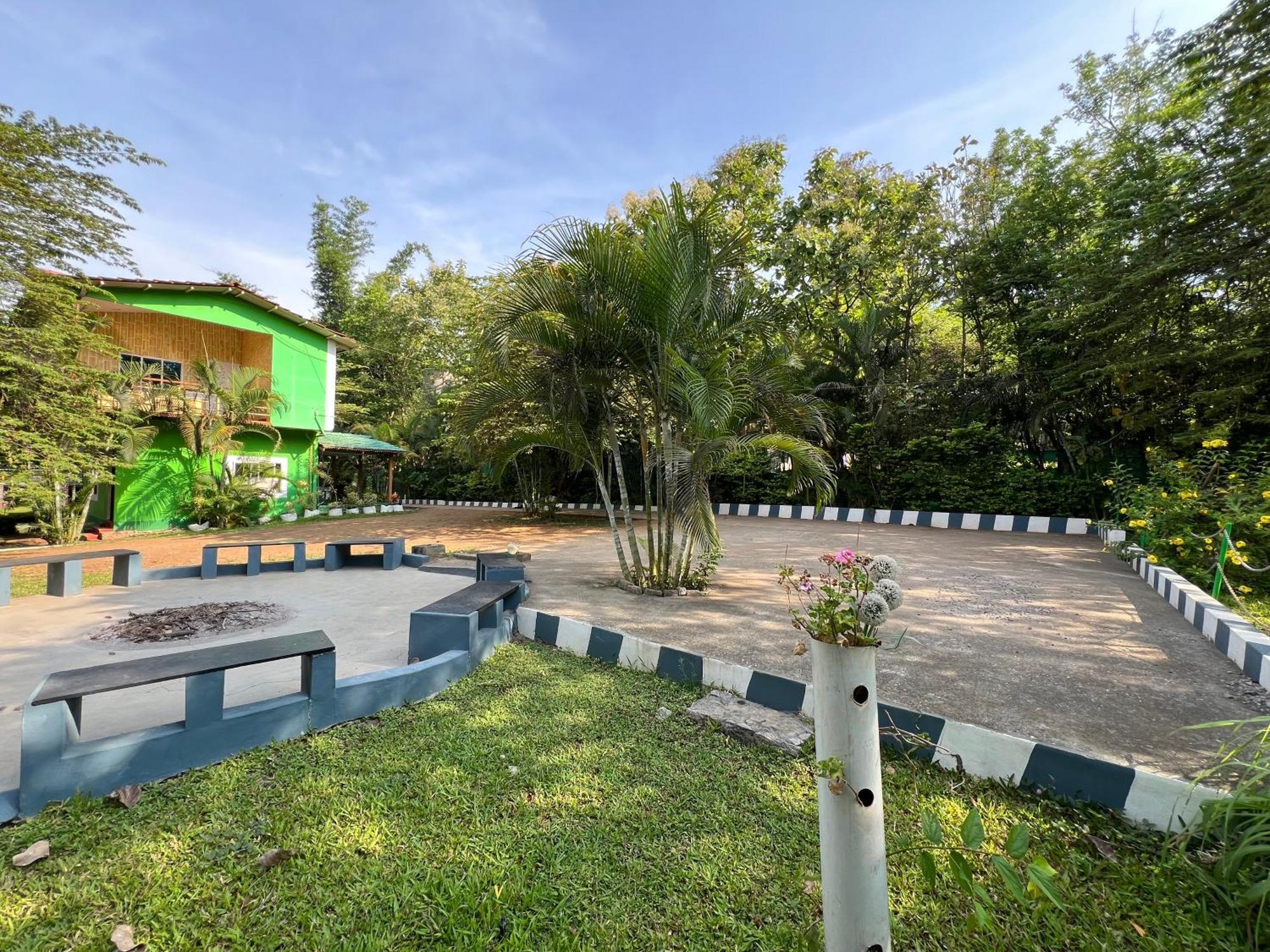 The Midway Jungle Resort Masinagudi Esterno foto