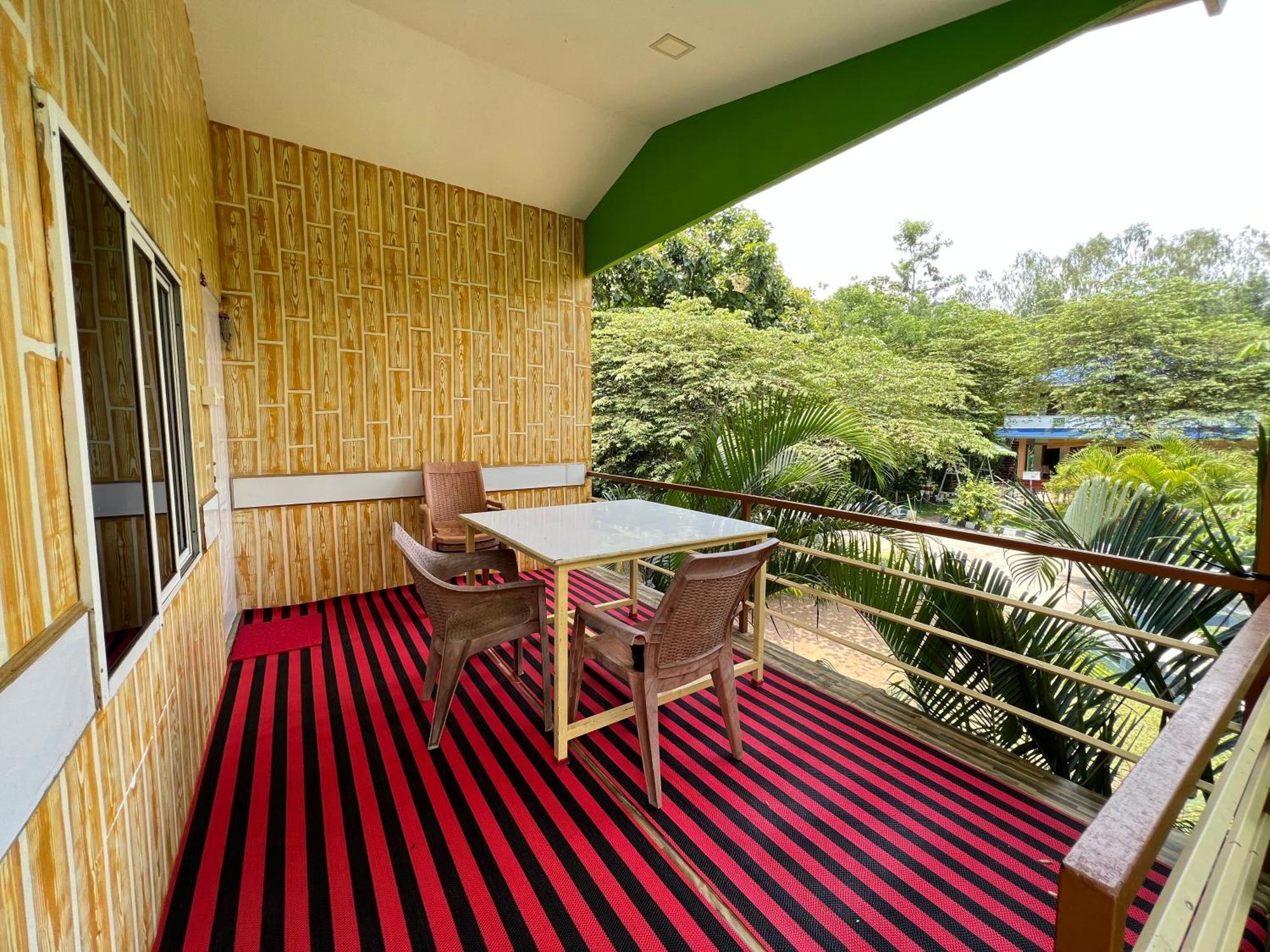 The Midway Jungle Resort Masinagudi Esterno foto