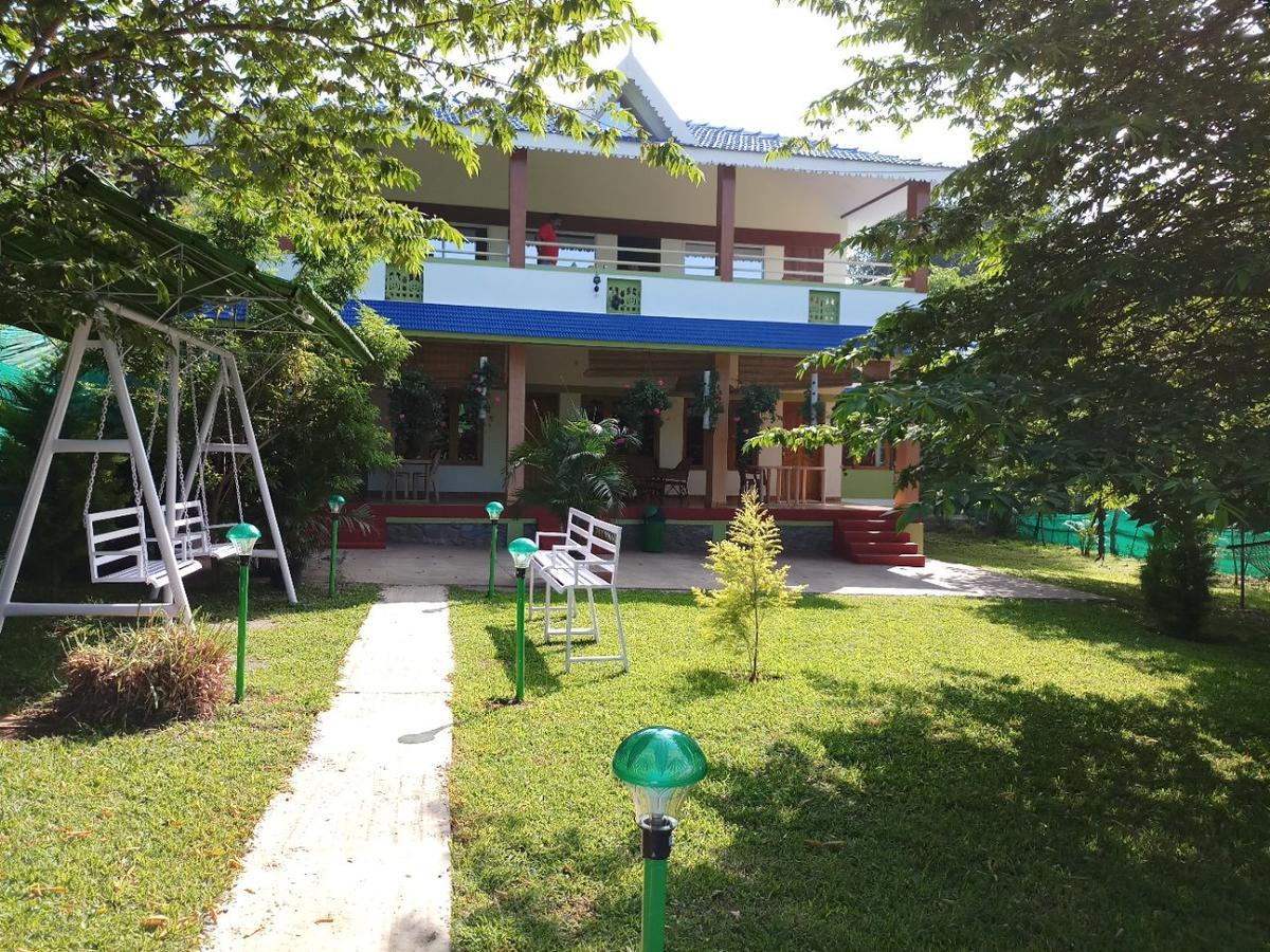 The Midway Jungle Resort Masinagudi Esterno foto
